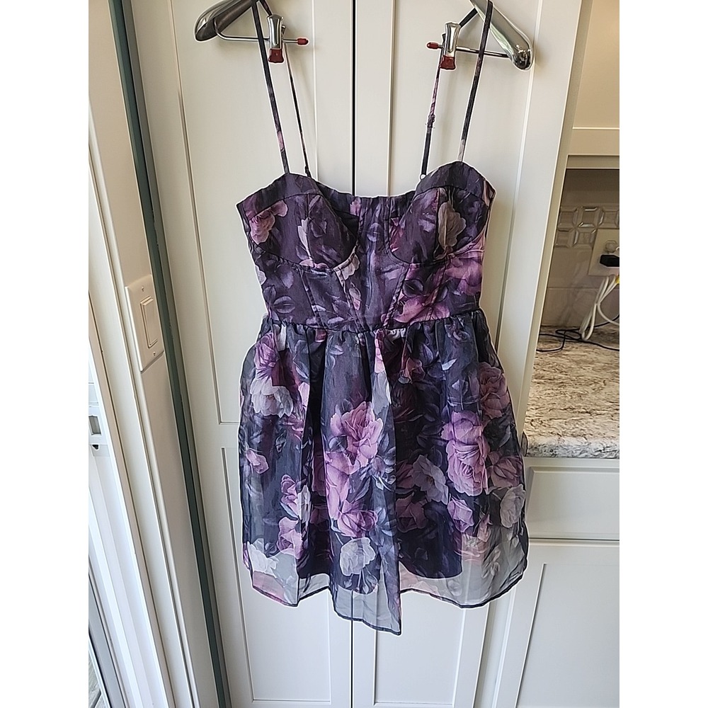 Lulus Dress Sz‎ M Floral Purples